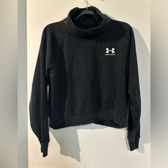 Under Armour Tops - 4/$30 Under Armour